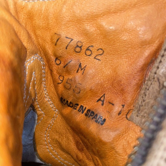 Frye Deborah Studded 77862 Zipper Distressed Moto Ankle Western Boots Size 6m - Picture 10 of 12